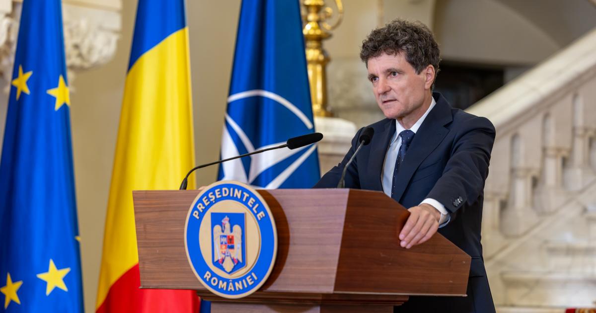Nicușor Dan a contestat la Curtea Constituțională noua Lege a integrității