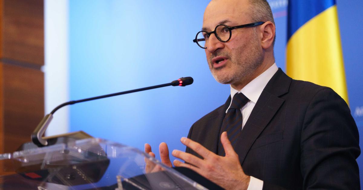 MAE respinge acuzațiile Rusiei privind Portul Giurgiulești și identitatea națională Ministerul Afacerilor Externe (MAE) din România a reacționat ferm la declarațiile oficialilor ruși privind rolul României în regiune și identitatea națională a unor state, catalogând afirmațiile drept propagandă stalinistă și acuzând Rusia de contradicție prin prisma războiului brutal de cucerire pe care îl poartă