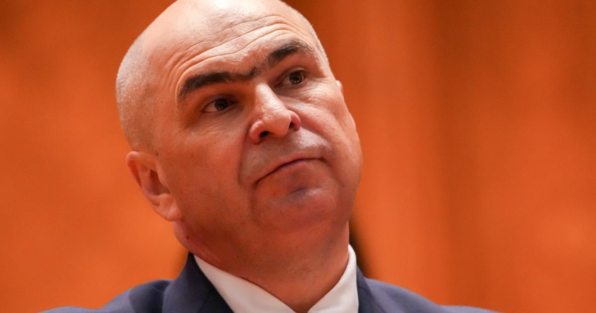 Premierul ILIE BOLOBAN a declarat marți, la Digi24, că va purta o discuție miercuri dimineața cu CRISTINA TRĂILĂ, procuror general adjunct al Parchetului de pe lângă Înalta Curte de Casație și Justiție, pentru a înțelege acuzațiile care i se aduc