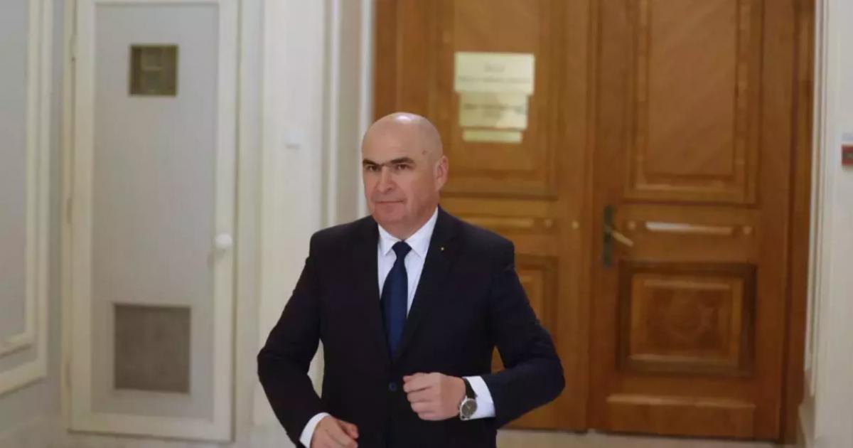 Întârziere majoră pentru legea salarizării bugetarilor Proiectul de lege privind salarizarea personalului bugetar se confruntă cu un risc major de a nu fi adoptat în termenul prevăzut, Premierul interimar ILIE BOLOJAN avertizând asupra consecințelor negative