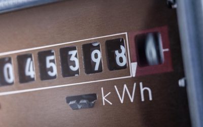 Fears of Blackouts Dismissed: Official Says Enough Power for Households Despite Regional Issues Secretarul de stat în Ministerul Energiei, CRISTIAN BUȘOI, a demontat luni temerile legate de posibile pene de curent electrice pe scară largă, afirmând că populația nu va rămâne fără electricitate, în ciuda problemelor din regiunea energetică, în special din Ungaria