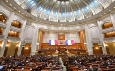 Camera Deputaților a adoptat miercuri, în plen, proiectul de lege privind decarbonizarea sectorului energetic, o decizie care ar putea avea consecințe semnificative asupra tranziției energetice a României și a finanțărilor europene