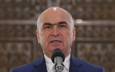Guvernul român, prin intermediul premierului interimar Ilie Bolojan, a subliniat importanța datelor financiare, a stabilității politice și a perspectivei pe termen mediu în evaluarea de țară realizată de agențiile de rating