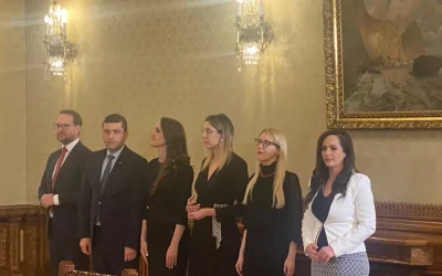 Radu Miruță, unul dintre liderii USR și fost vicepremier, a declarat că formațiunea sa ar susține o rotativă guvernamentală, însă cu o condiție esențială: Partidul Social Democrat (PSD) să nu preia mandatul în prima etapă