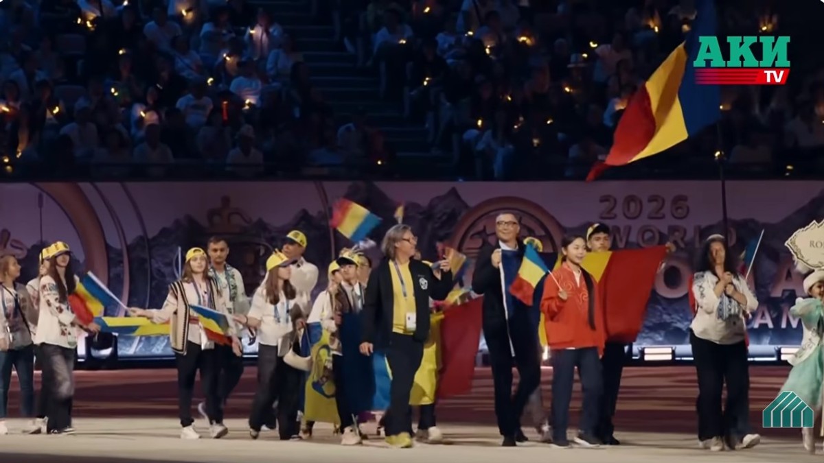 Fostul premier Victor PONTA a defilat, purtând tricolorul, alături de delegația României la deschiderea Jocurilor Mondiale ale Nomazilor, o competiție la care au participat lideri precum Xi Jinping și Vladimir Putin