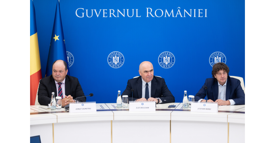 Ilie Bolojan, premierul demis, s-a întâlnit la Guvern cu o delegație de investitori internaționali, printre care s-au numărat reprezentanți ai J.P