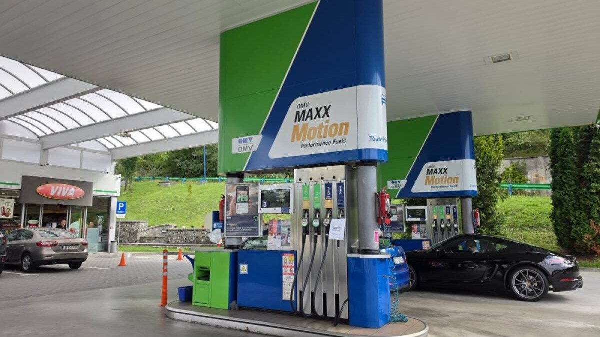 Șoferii, din nou la ghijee: Prețurile carburanților cresc joi, 10 septembrie 2026 nn Șoferii români se confruntă joi, 10 septembrie 2026, cu o nouă majorare a prețurilor la pompă