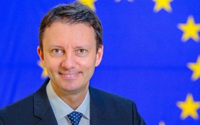 Premierul desemnat, SIEGFRIED MUREȘAN, a anunțat că va prezenta programul de guvernare la începutul săptămânii viitoare, subliniind intenția de a continua direcția începută de ILIE BOLOJAN