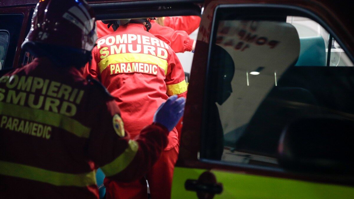 Planul Roșu de Intervenție activat la Avrig după o toxiinfecție alimentară la o sală de evenimente Un incident grav a avut loc sâmbătă seară în județul SIBIU, unde autoritățile au fost nevoite să activeze Planul Roșu de Intervenție la o sală de evenimente din orașul AVRIG