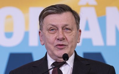Crin Antonescu, fost lider al Partidului Național Liberal (PNL), a lansat un atac frontal la adresa conducerii actuale a partidului, vizându-l în mod special pe Sigfried Mureșan