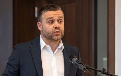 PNL susține în continuare Siegfried Mureșan pentru funcția de premier Ciprian Ciucu, primarul Capitalei, a declarat la B1 TV că Partidul Național Liberal (PNL) nu și-a schimbat poziția privind nominalizarea pentru funcția de premier și continuă să susțină candidatura lui Siegfried Mureșan