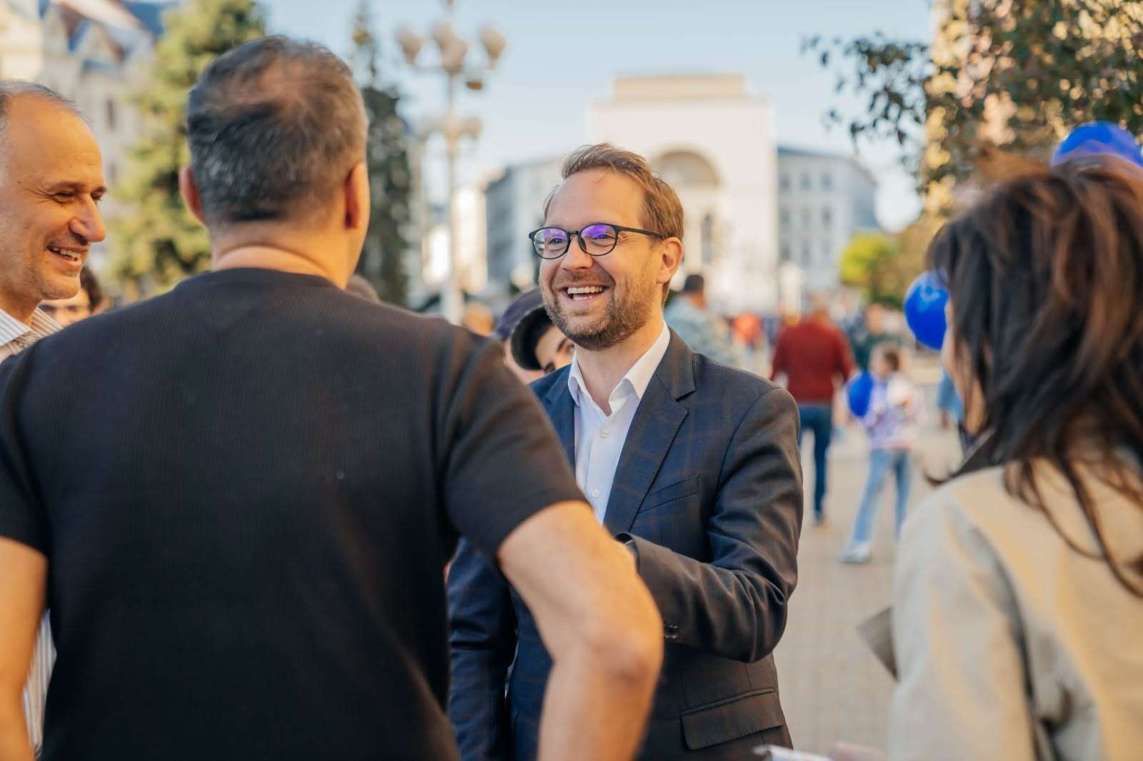 Primarul Timișoarei, Dominic Fritz, anunță un „eveniment-manifest” înainte de finalul mandatului Primarul Timișoarei și președintele USR, Dominic Fritz, a anunțat că pregătește un „eveniment-manifest” pe data de 27 septembrie, la doar trei zile înainte de expirarea mandatului său de edil