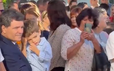 Nicuşor Dan, la început de an şcolar alături de fiica sa Nicuşor Dan, preşedinte, a fost prezent luni dimineață la școală alături de fiica sa cea mică, Aheea, în vârstă de 10 ani