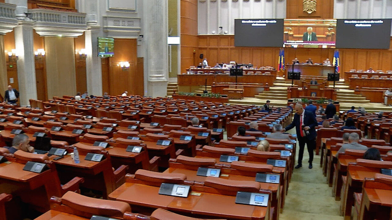 Boicot parlamentar PNL-USR după modificarea Biroului Permanent Deputații PNL și USR au boicotat ședința din Plenul Camerei Deputaților, dar și ședințele comisiei aferente, ca reacție la votul de ieri, 1 septembrie