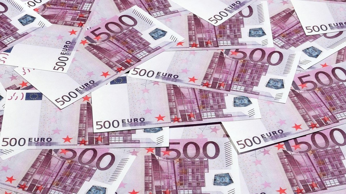 Amendă de un milion de euro pentru Philips România din cauza ștergerii aplicației WhatsApp Philips România a fost sancționată de Consiliul Concurenței cu o amendă consistentă de peste un milion de euro, echivalentul a 5.181.216,887 lei