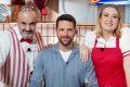 Dueluri culinare pe Antena 1 Bucătăria capătă un strop de nebunie de sâmbătă, 12 septembrie, odată cu revenirea chefilor Roxana Blenche și Samuel le Torriellec în emisiunea „Hello Chef”