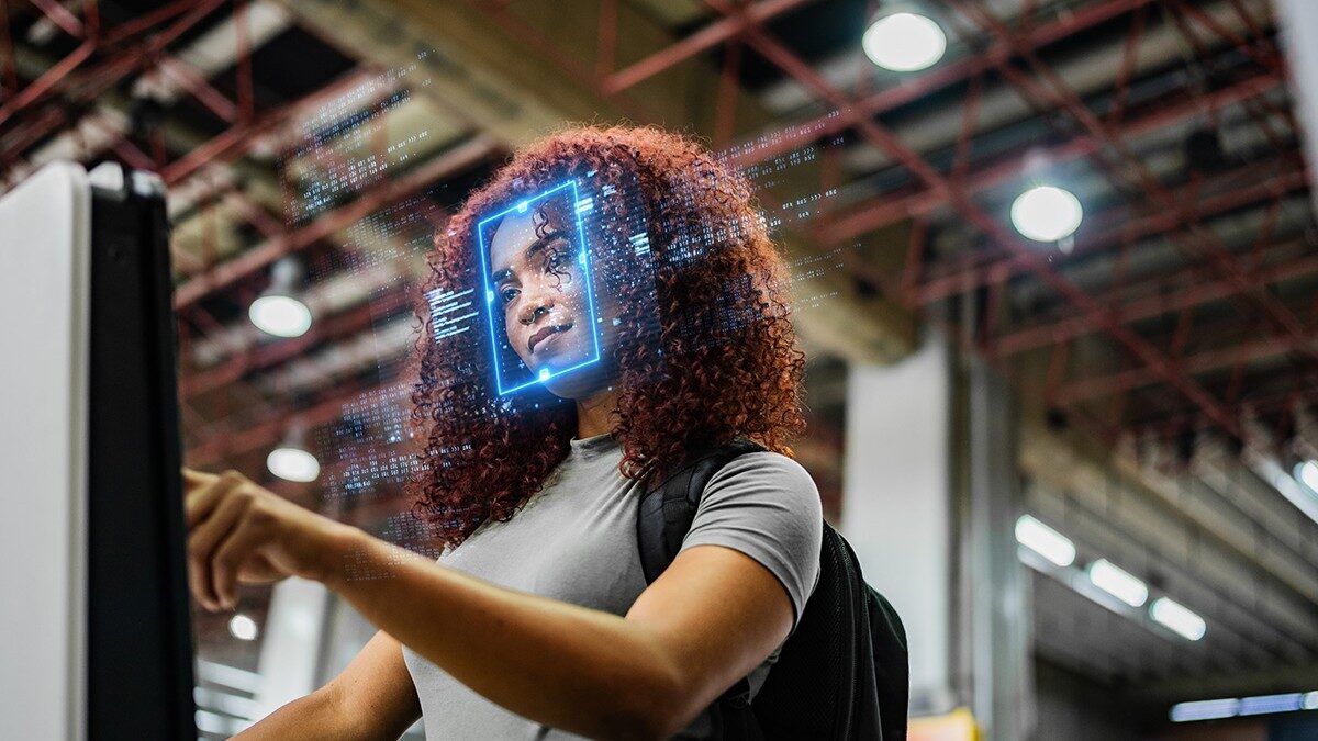 Oamenii câștigă sume impresionante, ajungând chiar la 15.000 de dolari, prin vânzarea imaginii lor către producători de conținut bazat pe inteligența artificială