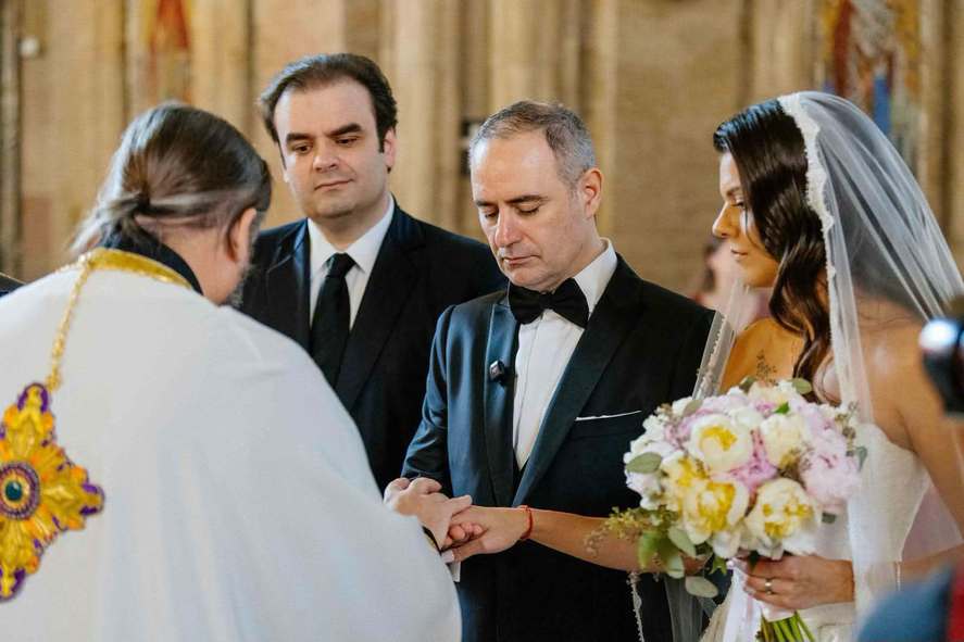 Nazare s-a căsătorit! Naș, ministrul grec Kyriakos Pierrakakis