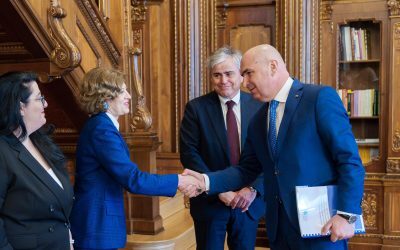 PNL nu garantează o majoritate pentru Siegfried Mureșan, dar nu exclude guvernul minoritar Prim-vicepreședintele PNL, Ciprian Ciucu, a declarat miercuri că formațiunea liberală nu poate asigura în prezent o majoritate parlamentară pentru nominalizarea lui Siegfried Mureșan ca premier