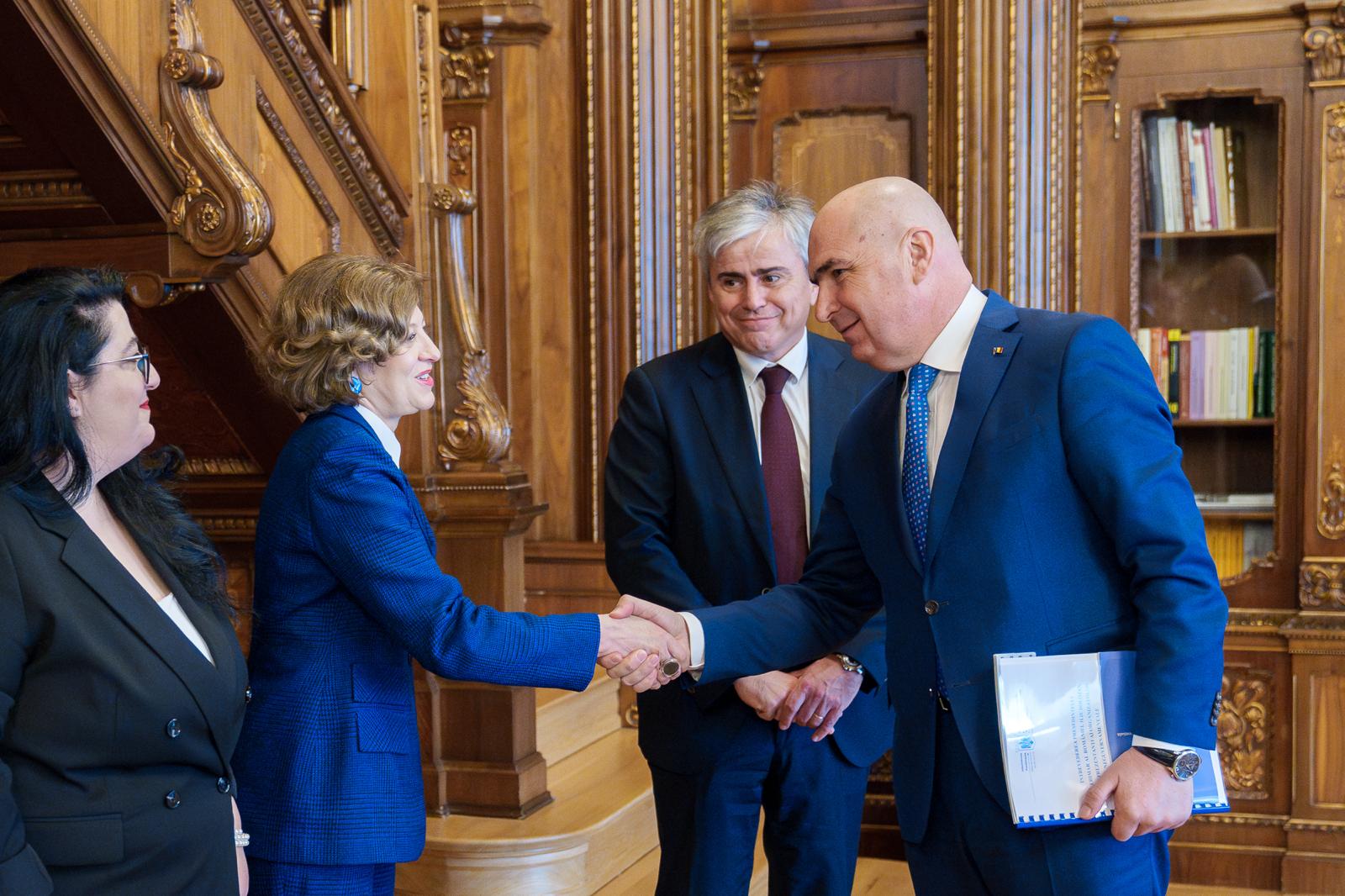 PNL nu garantează o majoritate pentru Siegfried Mureșan, dar nu exclude guvernul minoritar Prim-vicepreședintele PNL, Ciprian Ciucu, a declarat miercuri că formațiunea liberală nu poate asigura în prezent o majoritate parlamentară pentru nominalizarea lui Siegfried Mureșan ca premier