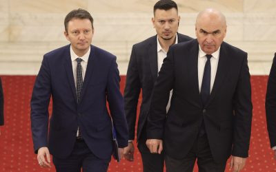 Mureșan anunță programul de guvernare, cu accent pe stabilitate fiscală și competență Premierul desemnat SIEGFRIED MUREȘAN a confirmat că programul de guvernare al viitorului cabinet, format din PNL, USR și UDMR, este aproape finalizat