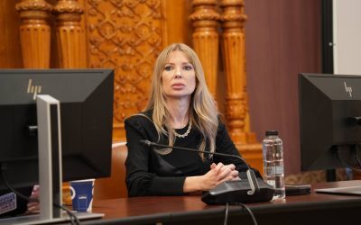 Victoria Stoiciu laudă decizia Episcopiei Hușilor privind restricționarea acțiunilor politice Victoria Stoiciu, fost vicepreședinte PSD, a salutat cu fermitate decizia Episcopiei Hușilor de a interzice desfășurarea oricăror acțiuni politice în bisericile din eparhia sa, subliniind curajul și discernământul demonstrat de episcopul Ignatie Trif