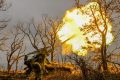 Atacurile Rusiei în Donbas: Teroarea dronelor lovește orașele, civilii devin ținte Rusia aplică tactici teroriste în regiunea Donbas, intensificând atacurile cu drone și bombe asupra orașelor-cheie din estul Ucrainei, transformând străzile în adevărate câmpuri de luptă