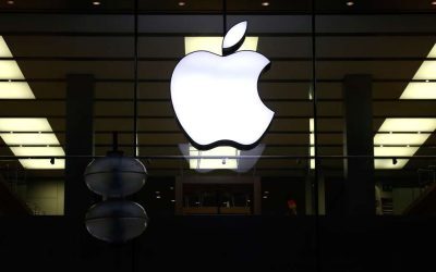 Apple a redus prețul celebrei sale lavete de șters ecrane, un produs lansat în 2021 și care a stârnit, de-a lungul timpului, numeroase discuții și glume în mediul online