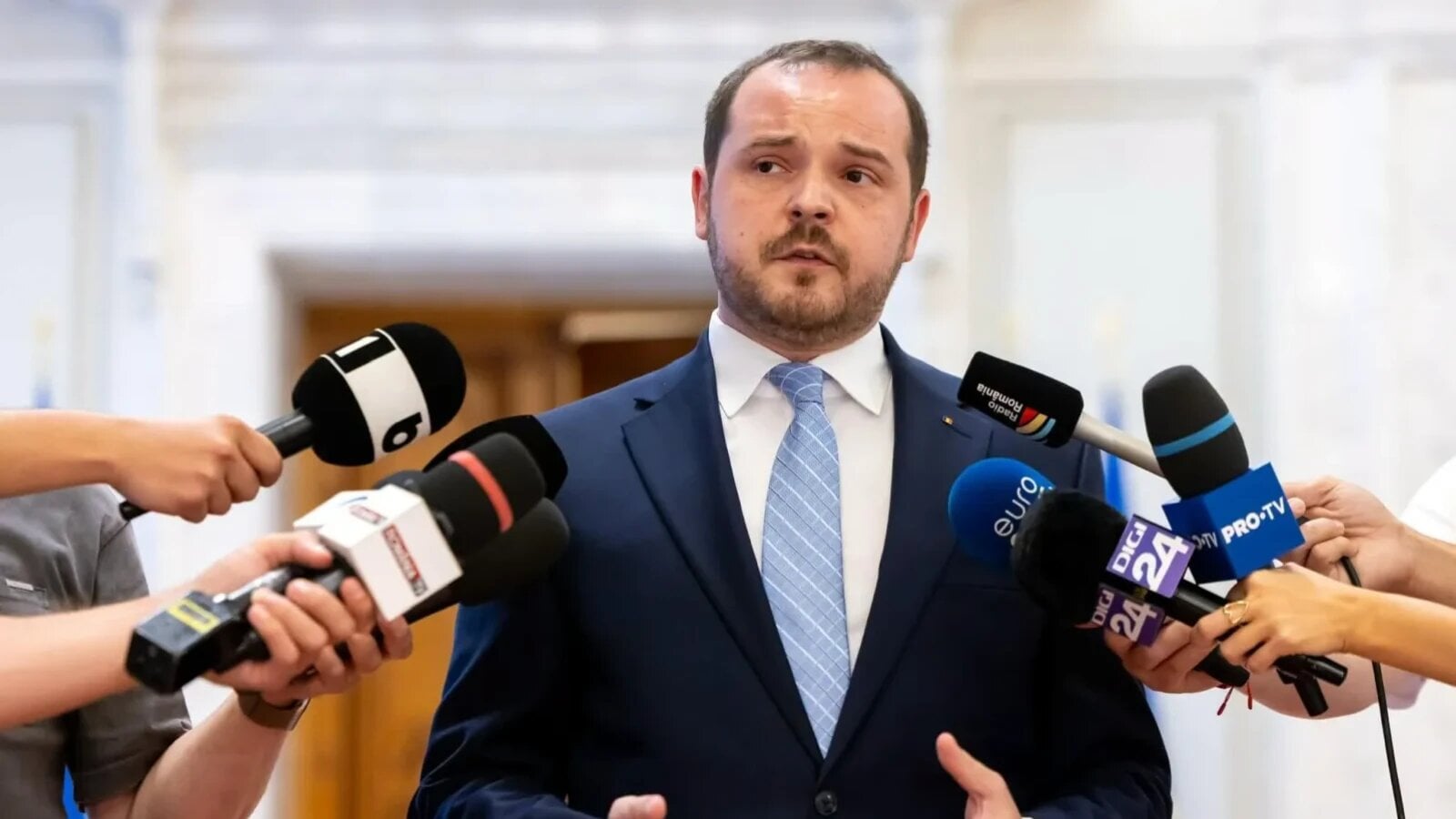 Alexandru Rogobete, fost ministru al Sănătății, a lansat un atac frontal la adresa componentei dedicate sănătății din programul de guvernare prezentat de Siegfried Mureșan