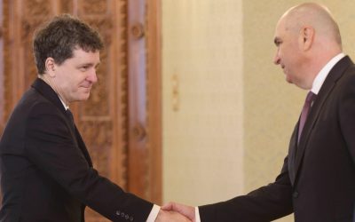 PNL, deschis la discuții pentru un nou guvern cu puteri depline Partidul Național Liberal (PNL) este pregătit să colaboreze cu orice premier va fi desemnat de Președintele Klaus Iohannis, cu condiția ca acesta să respecte anumite principii economice esențiale