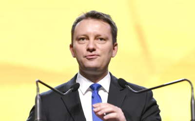 Siegfried Mureșan, propus premier, deține investiții semnificative în titluri de stat Siegfried Mureșan, europarlamentar PNL și vicepreședinte al Partidului Popular European (PPE), a fost propus pentru funcția de premier, decizia fiind anunțată de Nicușor Dan ieri, după finalizarea consultărilor de la Palatul Cotroceni