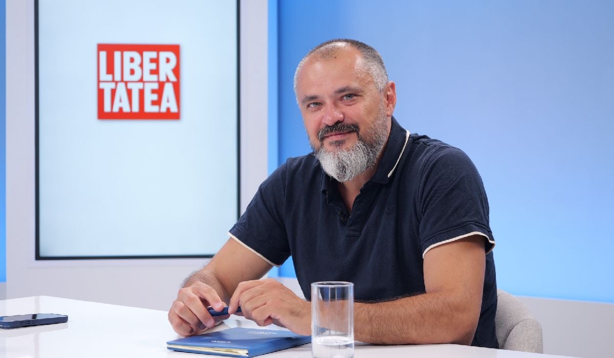 Modificări nesemnificative la pensiile speciale, avertizează Cristian Ghinea Modificările legislative privind pensiile de serviciu, adoptate până în prezent, au vizat aproape exclusiv magistrații, lăsând neatinse categorii privilegiate din armată, diplomație, aviație sau din structurile parlamentare