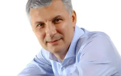 PSD și UDMR se confruntă pe tema introducerii uniformelor școlare obligatorii în învățământul preuniversitar de stat