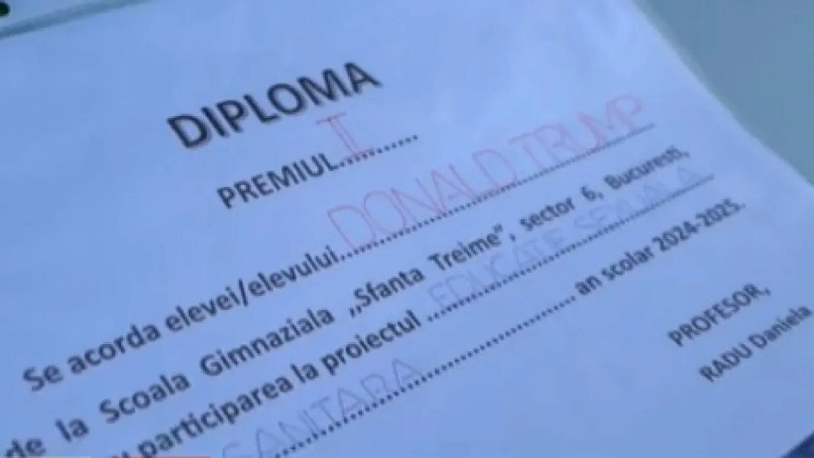 Administrația Prezidențială a sesizat Parchetul General în cazul diplomelor controversate care poartă numele și ștampila Școlii Gimnaziale „Sfânta Treime” din București, pe acestea apărând politicieni și persoane publice