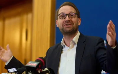 Dominic Fritz, primarul Timișoarei, se opune vehement ideii de a părăsi funcția în urma modificării Legii integrității
