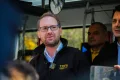 Primarul Timișoarei, DOMINIC FRITZ, a stârnit discuții aprinse prin postarea sa de pe Facebook, în care afirmă că a destructurat sistemul de fraudare a concursurilor din primărie, un fenomen moștenit de la administrația anterioară condusă de NICOLAE ROBU