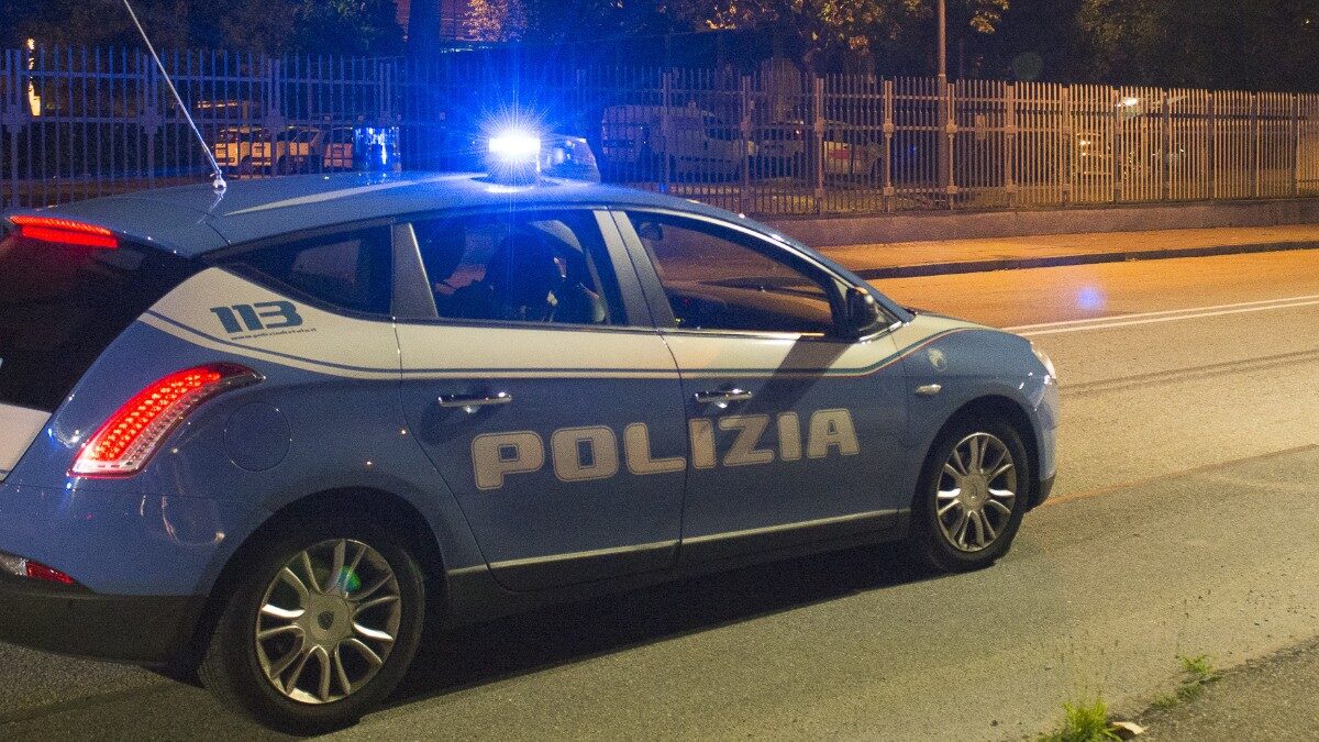 Un tânăr român de 31 de ani și-a pierdut viața într-un tragic accident rutier petrecut în noaptea de sâmbătă spre duminică, în localitatea italiană Tezze sul Brenta, provincia Vicenza