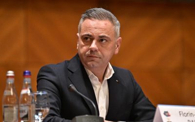 Florin Barbu cere demisia premierului interimar Ilie Bolojan Fostul ministru al Agriculturii, Florin Barbu, a cerut public demisia premierului interimar Ilie Bolojan, susținând că acesta „trebuie să plece” pentru a preveni falimentul agriculturii românești