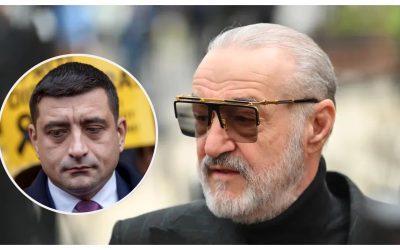 Gigi Becali, critici acide la adresa lui George Simion Gigi Becali, patronul FCSB, a lansat critici vehemente la adresa liderului AUR, George Simion, afirmând că acesta nu are carisma necesară pentru a câștiga încrederea electoratului suveranist și că nu va ajunge niciodată să conducă România