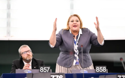 Diana Șoșoacă, lidera partidului SOS România, a lansat un atac vehement împotriva liberalului Siegfried Mureșan, recent desemnat de Președintele Klaus Iohannis pentru funcția de prim-ministru