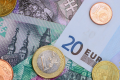 Negocierea bugetului Uniunii Europene pentru perioada 2028-2034, care se poartă la Bruxelles, ar putea avea o influență mai mare asupra României decât discuțiile politice interne legate de formarea noului Guvern
