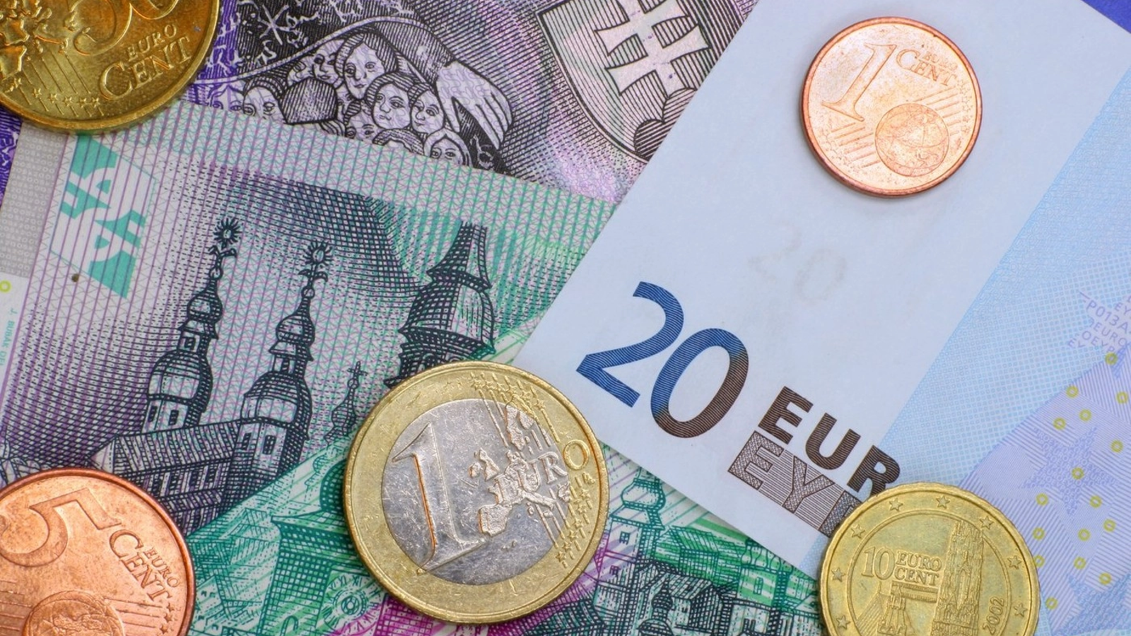 Negocierea bugetului Uniunii Europene pentru perioada 2028-2034, care se poartă la Bruxelles, ar putea avea o influență mai mare asupra României decât discuțiile politice interne legate de formarea noului Guvern