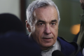 Călin Georgescu, ridicat de DIICOT într-un dosar de peste 1,1 milioane de euro Fostul candidat la Președinția României, CĂLIN GEORGESCU, a fost ridicat, luni dimineață, de echipele speciale ale Poliției Române, în cadrul unei ample operațiuni DIICOT