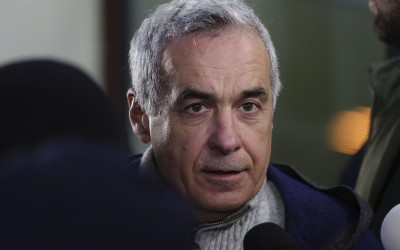 Călin Georgescu, ridicat de DIICOT într-un dosar de peste 1,1 milioane de euro Fostul candidat la Președinția României, CĂLIN GEORGESCU, a fost ridicat, luni dimineață, de echipele speciale ale Poliției Române, în cadrul unei ample operațiuni DIICOT