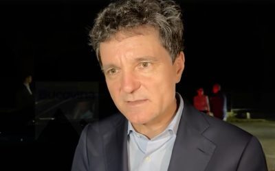 Președintele Nicușor Dan, vizită la Mănăstirea Dragomirna în drum spre Ucraina Președintele Nicușor Dan a efectuat o vizită la Mănăstirea Dragomirna, situată la aproximativ 12 kilometri nord de Suceava, în timp ce se deplasa spre Ucraina pentru a participa la Summit-ul Carpaților
