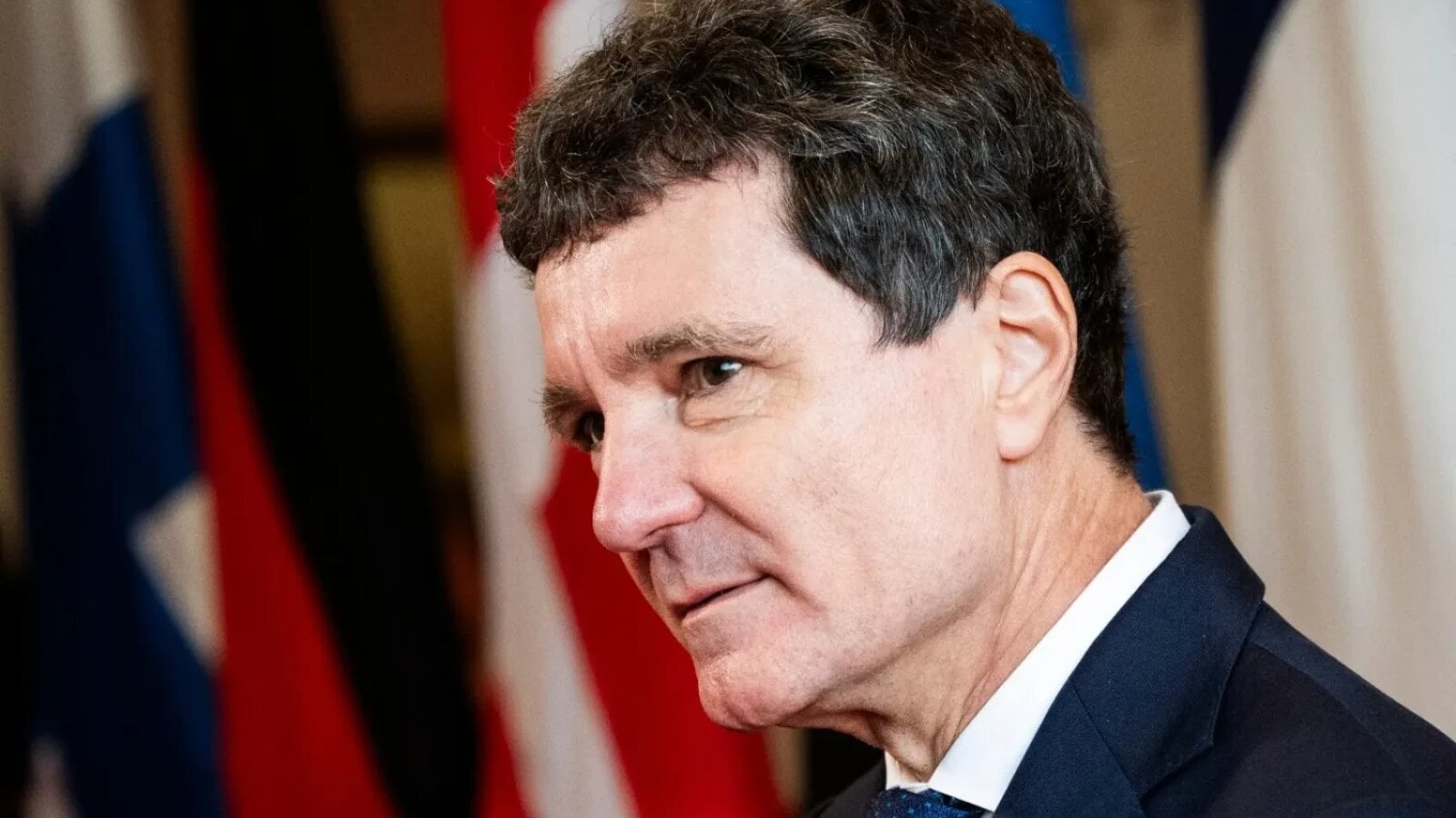 Președintele Nicușor Dan a decis, la solicitarea sa, anularea consultărilor oficiale cu partidele politice, programate inițial pentru miercuri