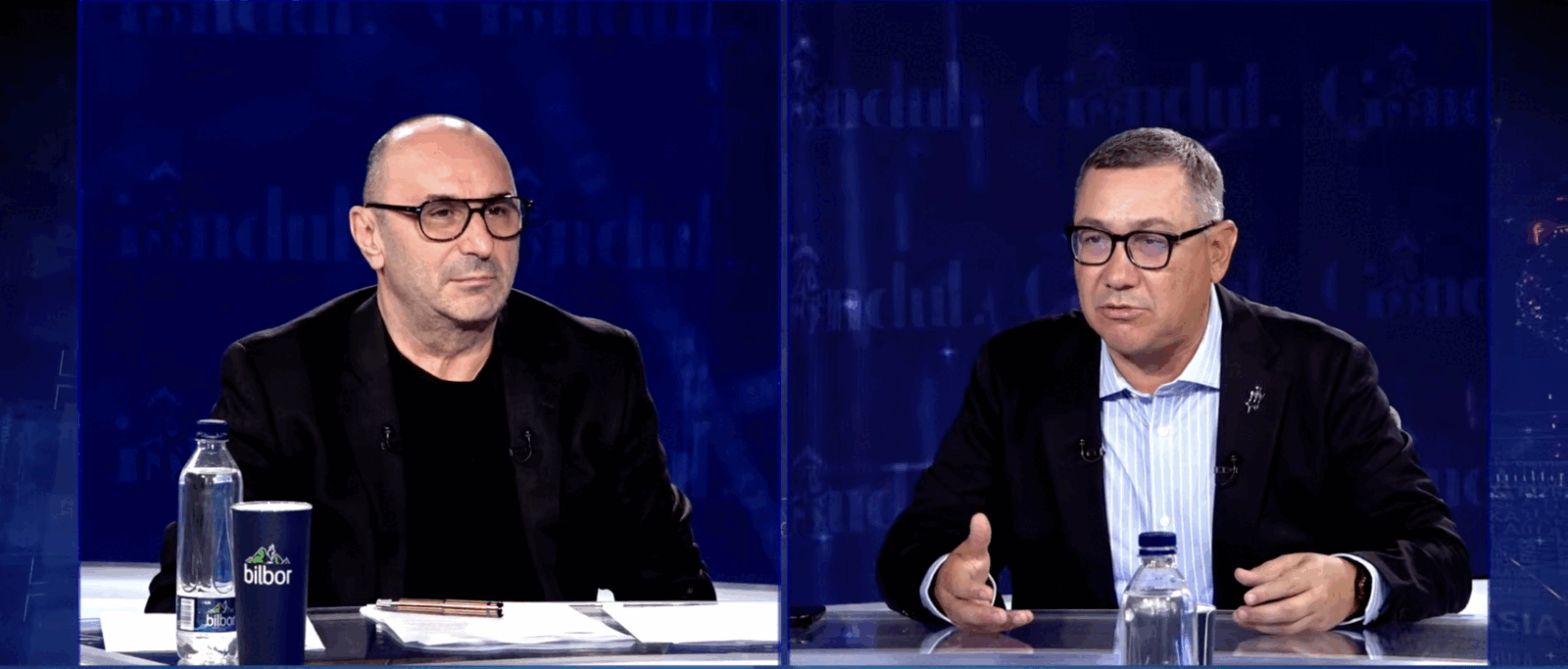Fostul premier Victor Ponta acuză Guvernul de un contract dezavantajos cu OMV Petrom pentru gazele din Marea Neagră Fostul premier Victor Ponta a lansat acuzații grave la adresa Guvernului actual, susținând că acesta a încheiat un contract dezavantajos cu OMV Petrom pentru achiziția gazelor naturale extrase din perimetrul Neptun Deep din Marea Neagră