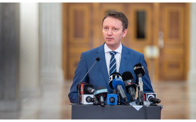 Siegfried Mureșan a reiterat ferm că nu intenționează să renunțe la mandatul de premier desemnat de Președintele României, Nicușor Dan, și că își dorește să meargă până la votul din Parlament