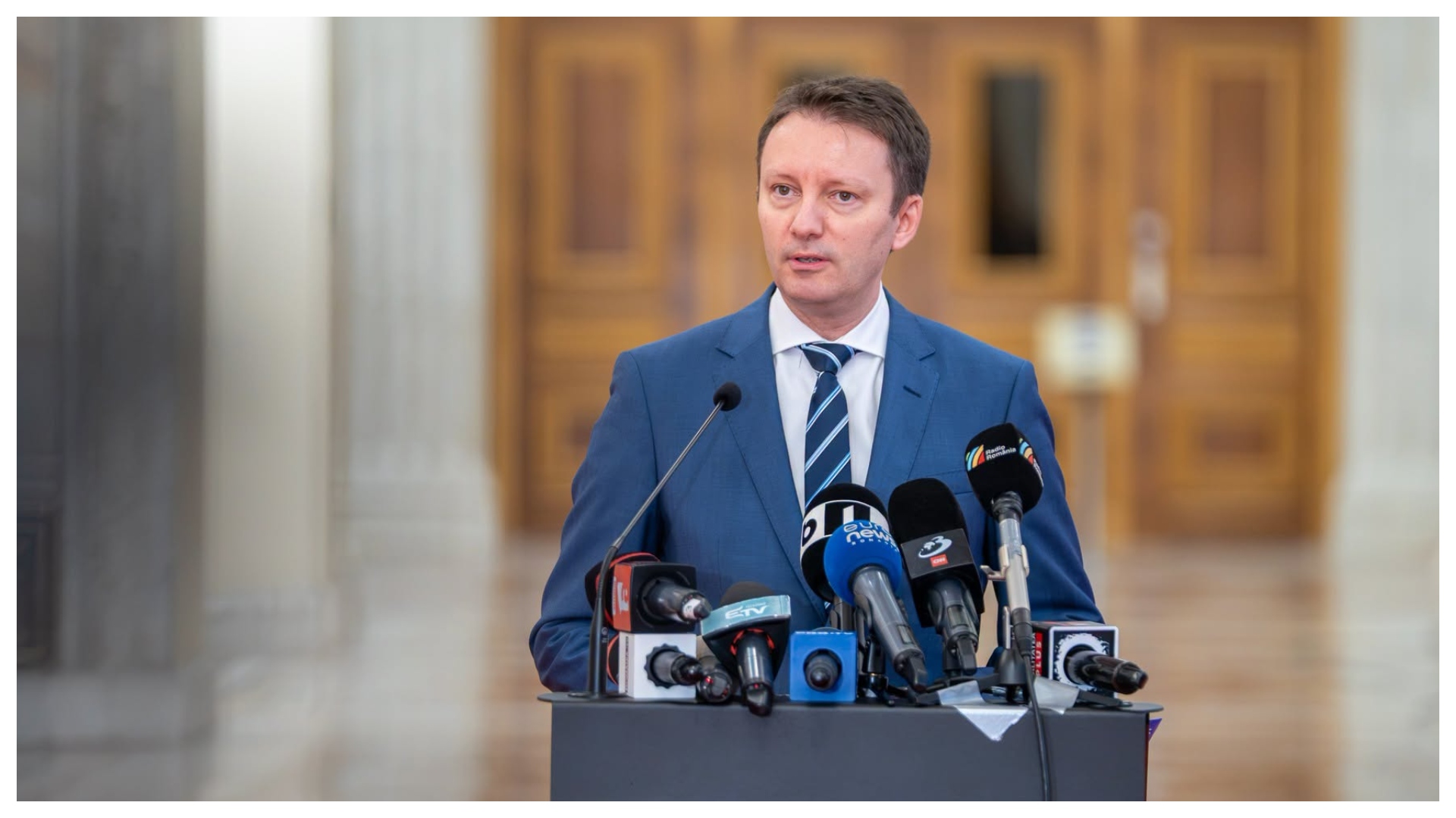 Siegfried Mureșan a reiterat ferm că nu intenționează să renunțe la mandatul de premier desemnat de Președintele României, Nicușor Dan, și că își dorește să meargă până la votul din Parlament