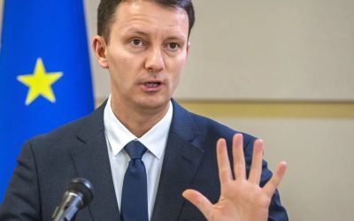 Premierul desemnat Siegfried Mureșan a transmis un mesaj ferm înaintea negocierilor decisive pentru formarea unei majorități parlamentare, anunțând că va continua reformele începute de Guvernul Ilie Bolojan și că nu va ceda presiunilor celor care beneficiază de privilegii în instituțiile statului